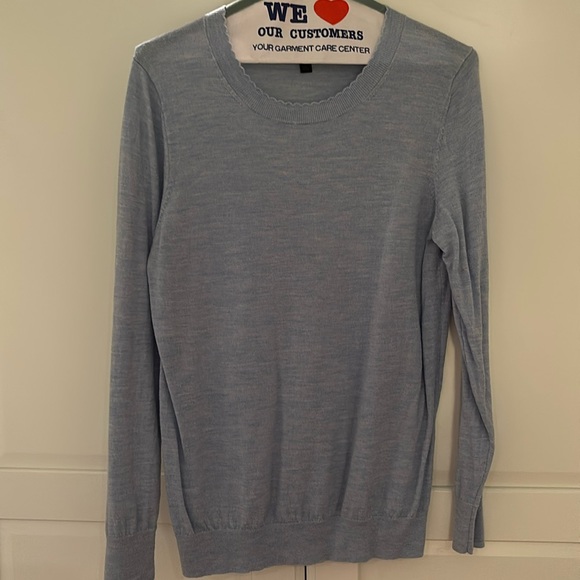 Banana Republic merino wool light blue sweater - Picture 1 of 2
